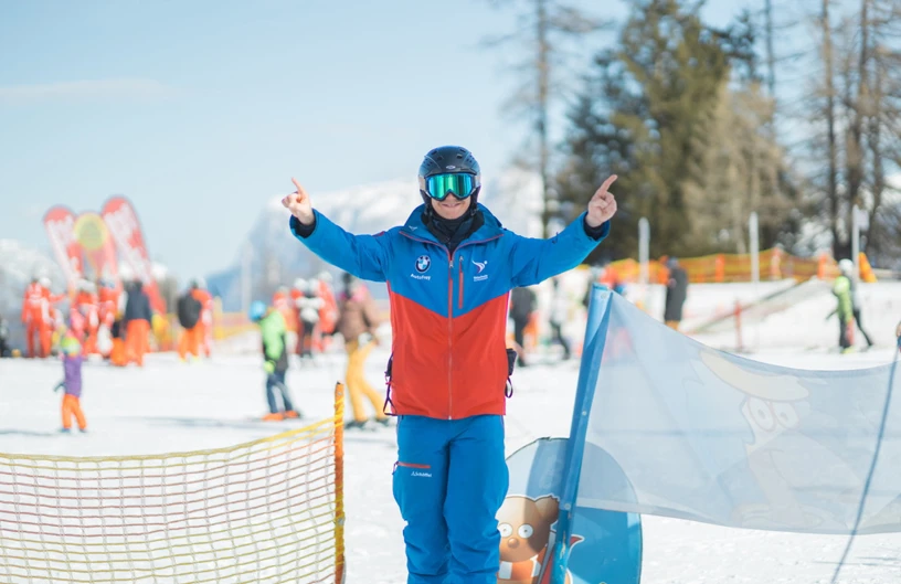 Skiinstruktør i østrig efter at have taget ski uddannelse på højskole